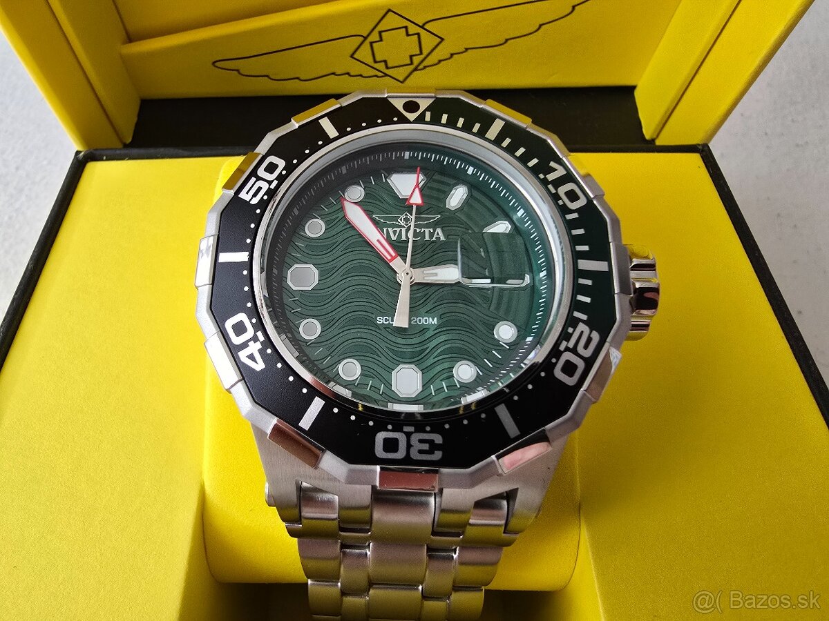 Invicta Master Of Ocean green