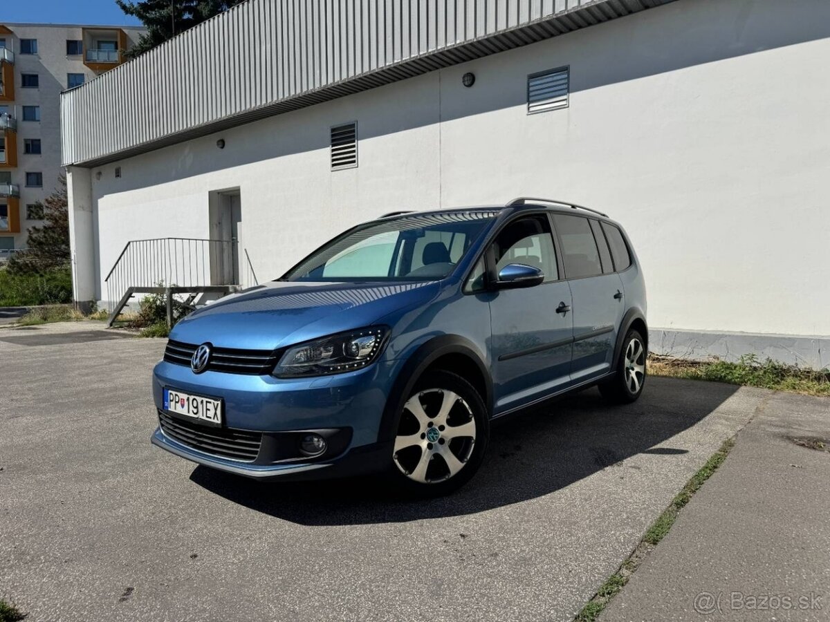 Volkswagen Touran Cross