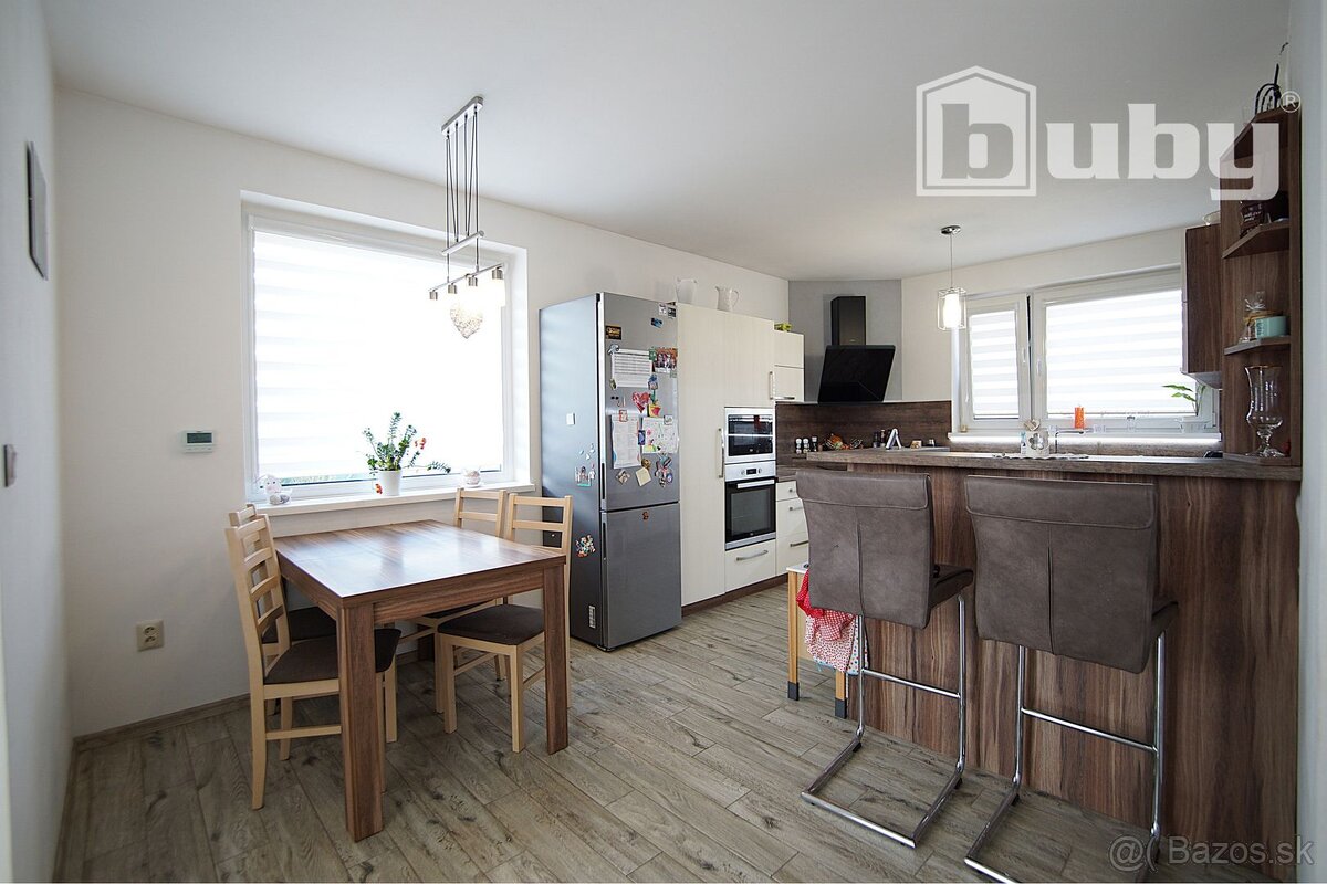 Na predaj rodinný dom - novostavba, 1039 m2 pozemok, Blatnic