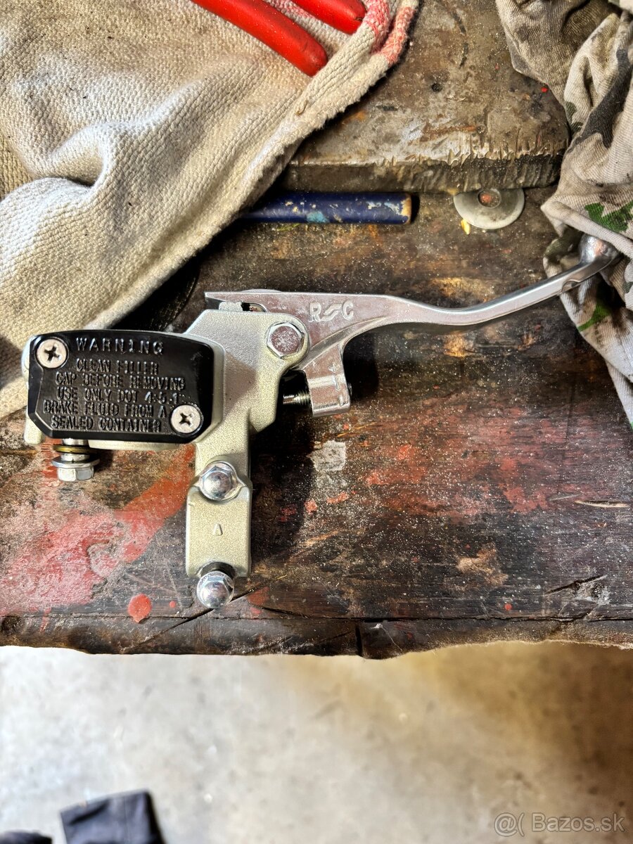 Predna brzdova pumpa