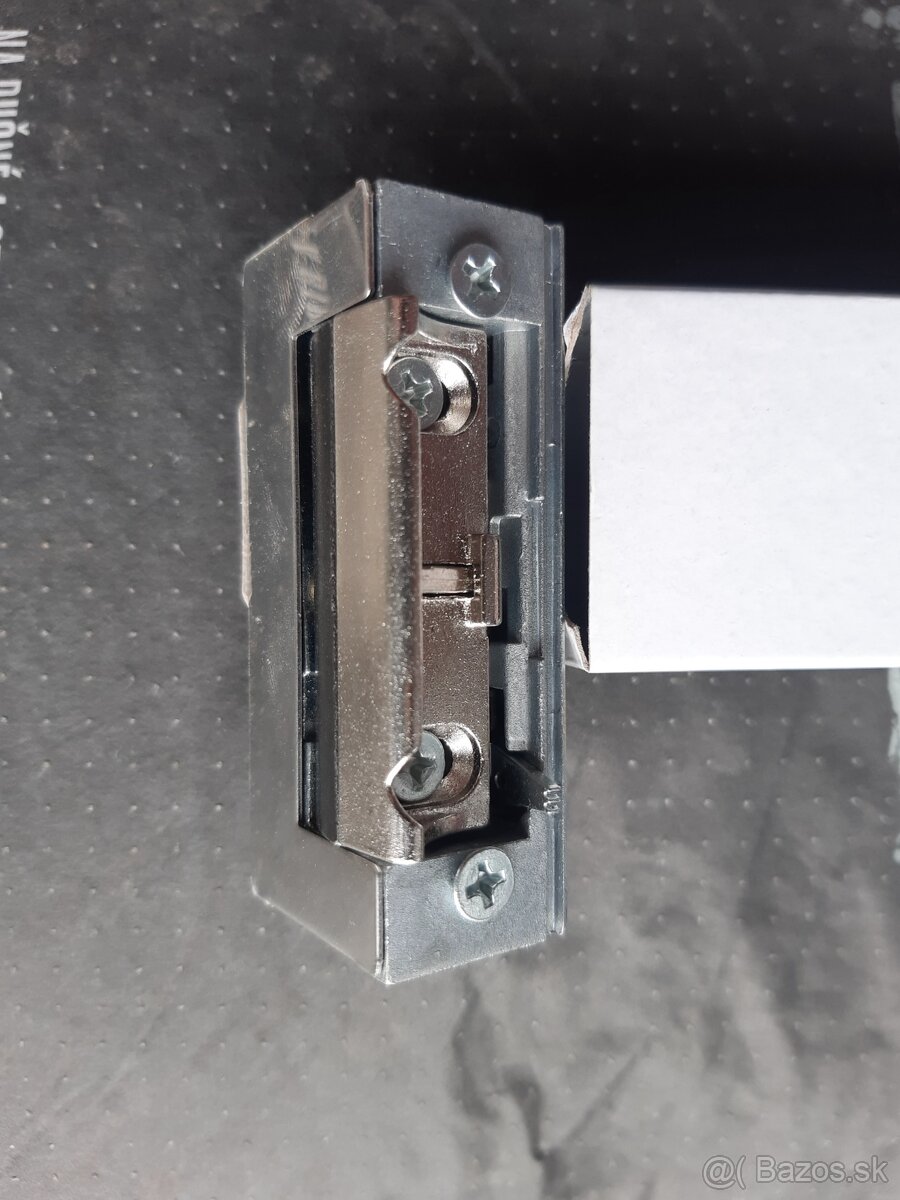 Elektromagneticky zamok