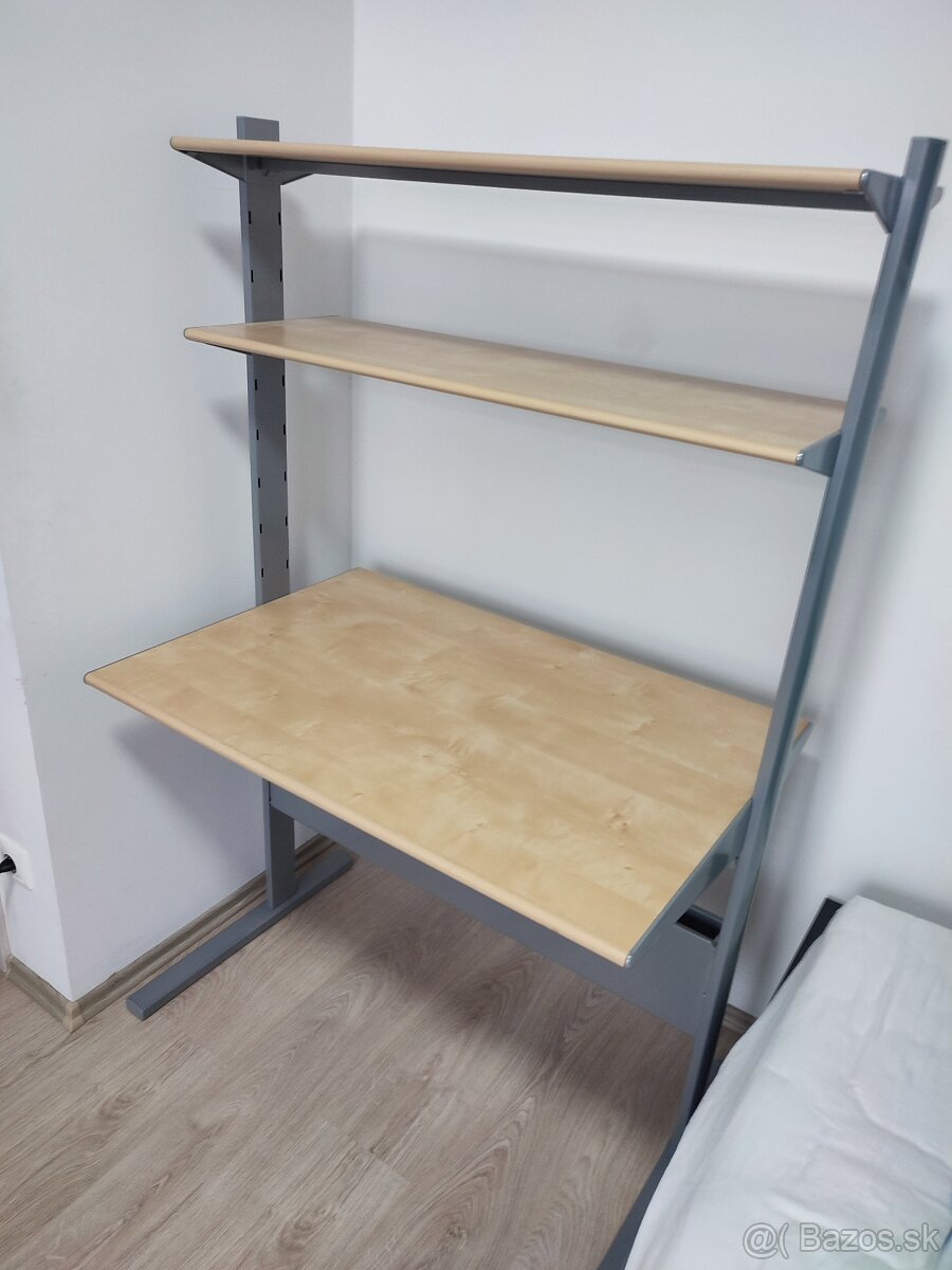 Písací stôl IKEA