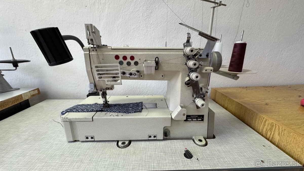 Priemyselný šijací stroj Brother FD4-B272