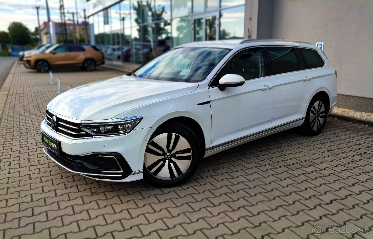 VW PASSAT B8 GTE 1.4 TSI 160KW,DSG,2022, MATRIX,VIRTUAL, DPH
