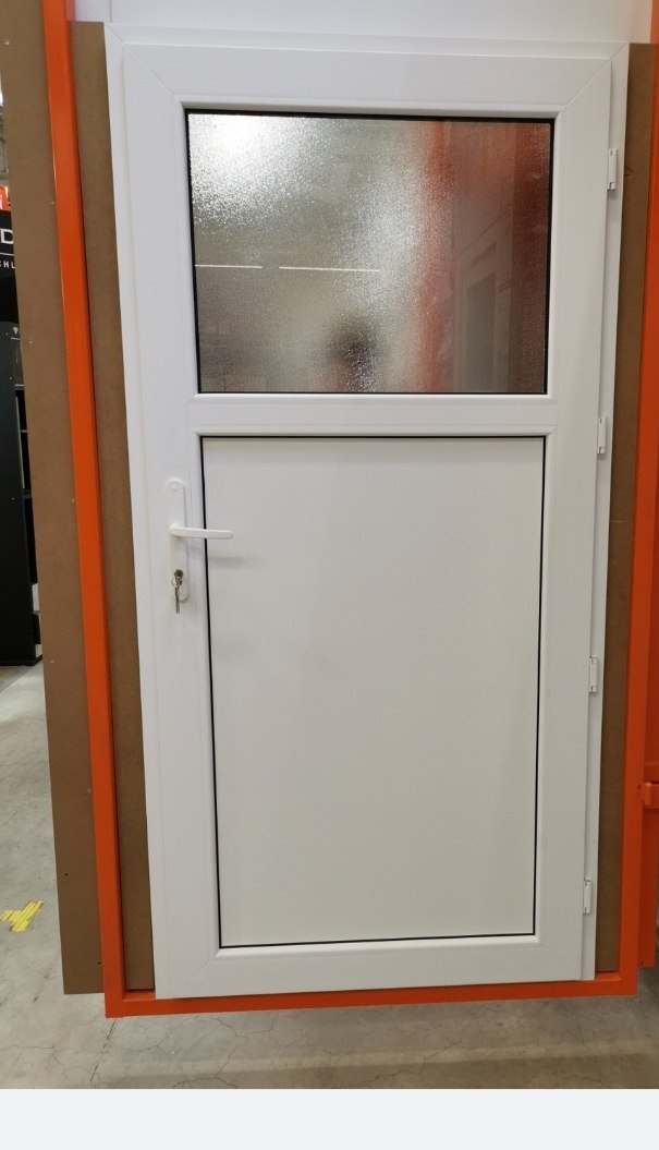Vchodové plastové dvere  90cm/100cm