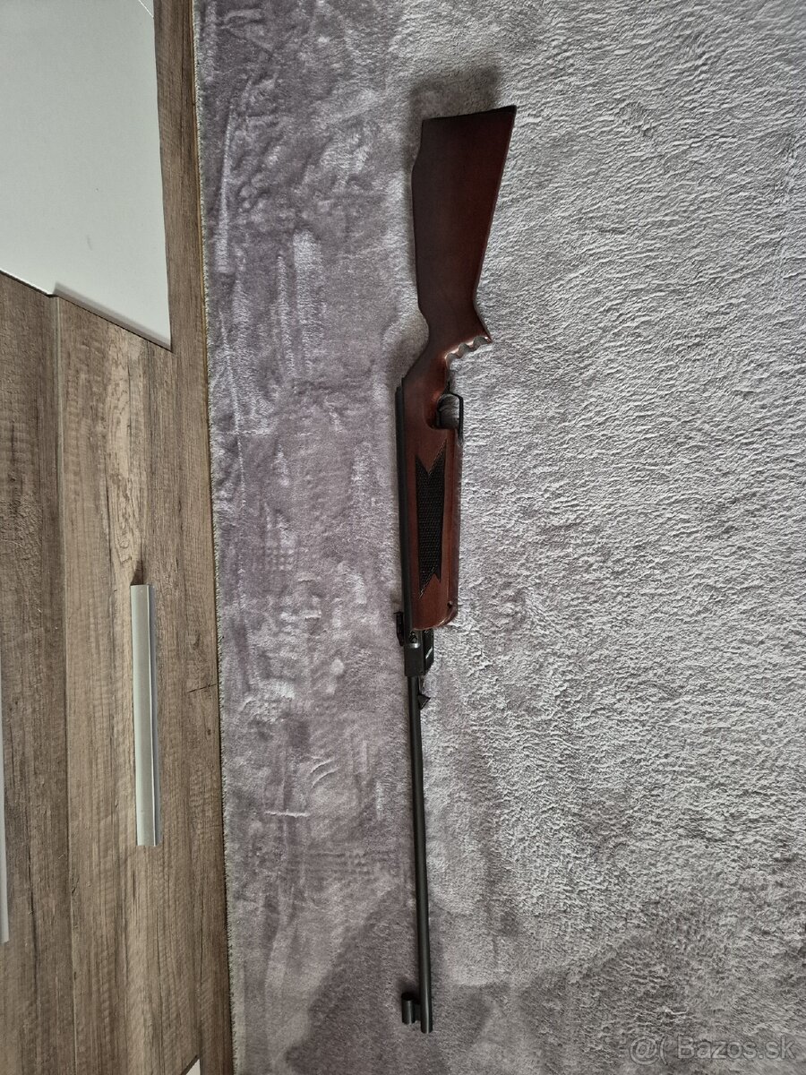 Slávia 631 lux
