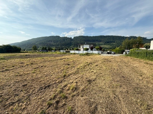 Na predaj stavebný pozemok – Teplička nad Váhom, 843 m²,