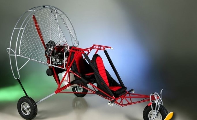 Motorovy paratrike tandem