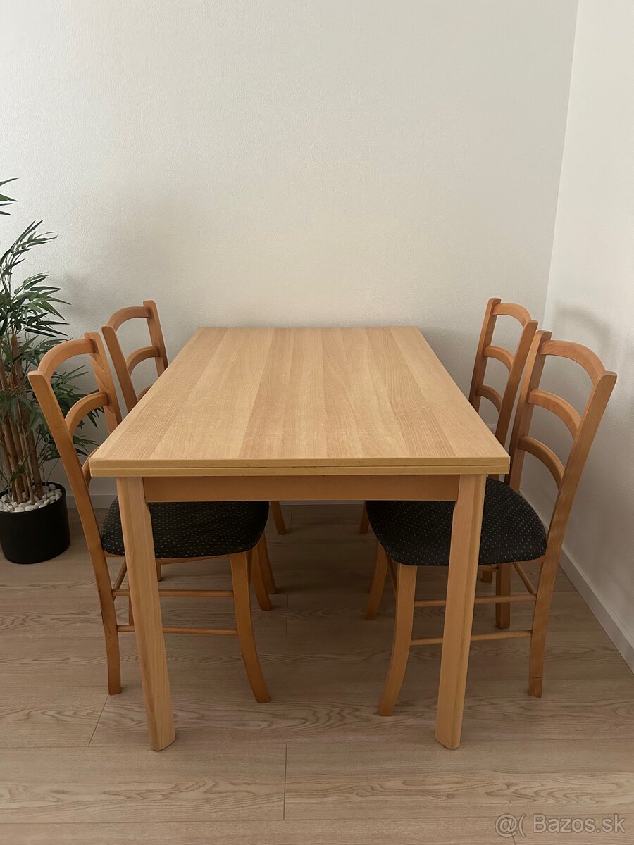 Jedálenský stôl + stoličky