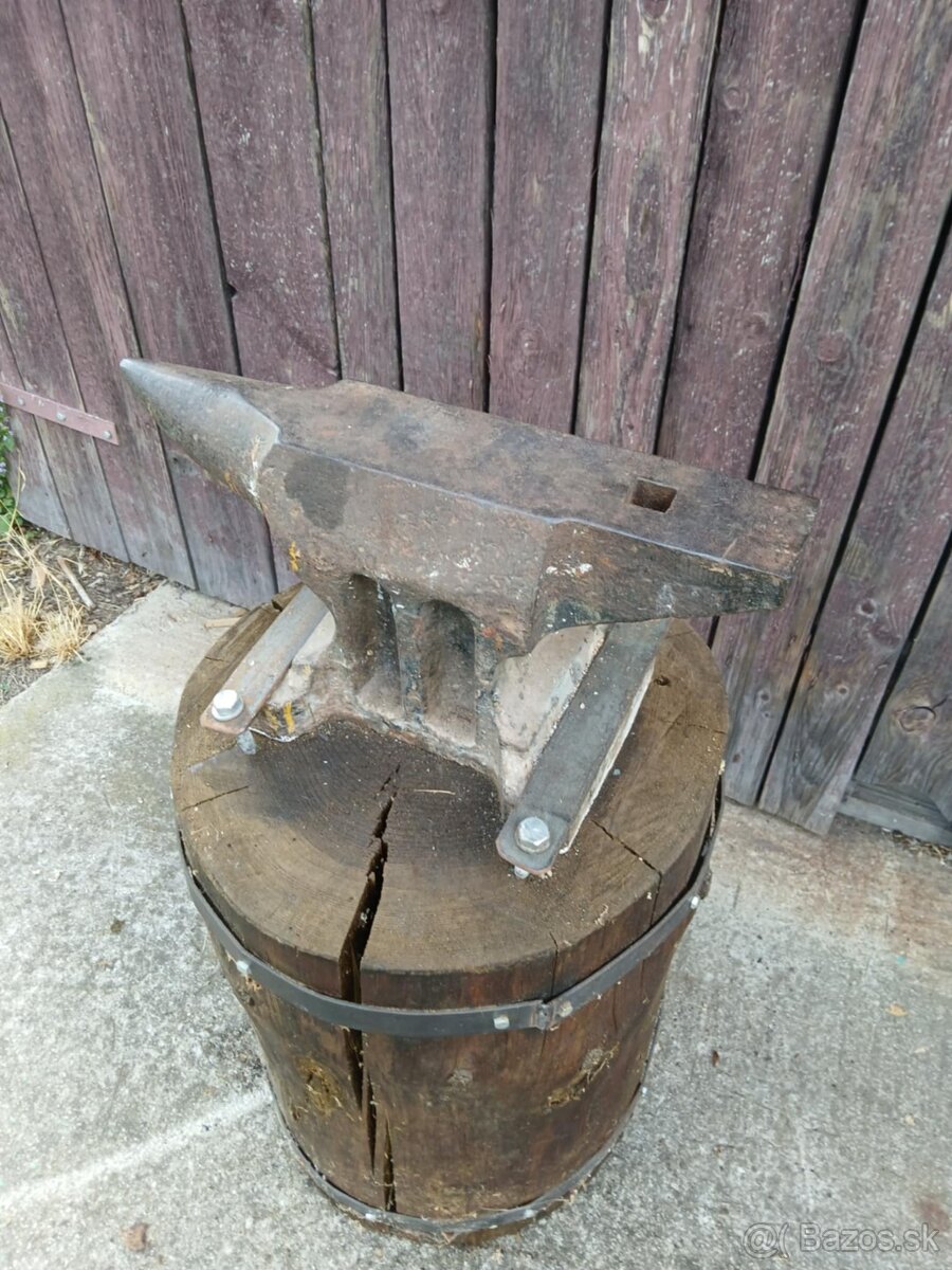 Kováčska nákova 50kg
