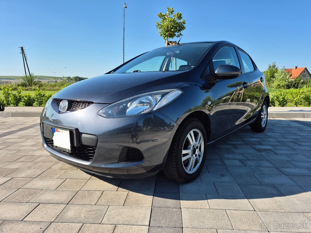 Mazda 2 ... 1,3 16v Benzín ... 131 000km