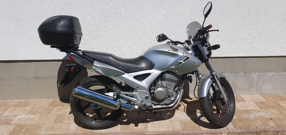 Honda cbf 250