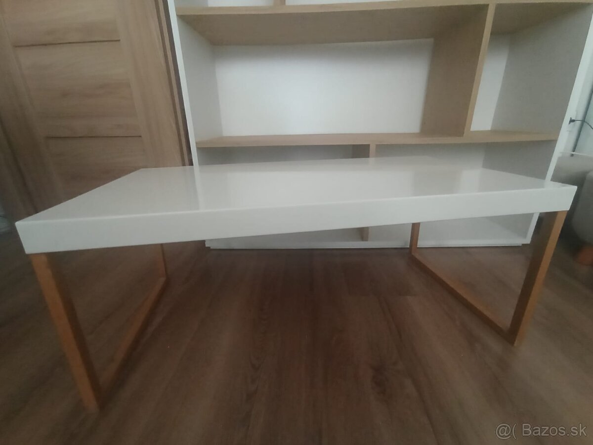 Predam konferencny stolik za 20 EUR