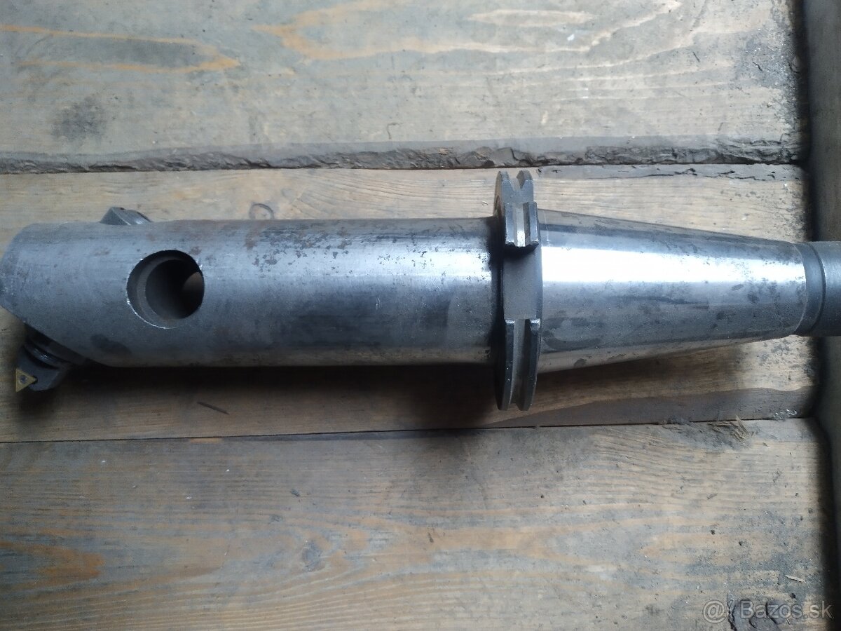 Vyvrtavacia tyč 50x63-220