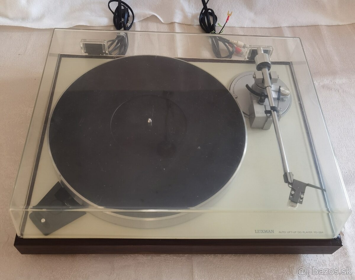 Gramofón Luxman PD-284