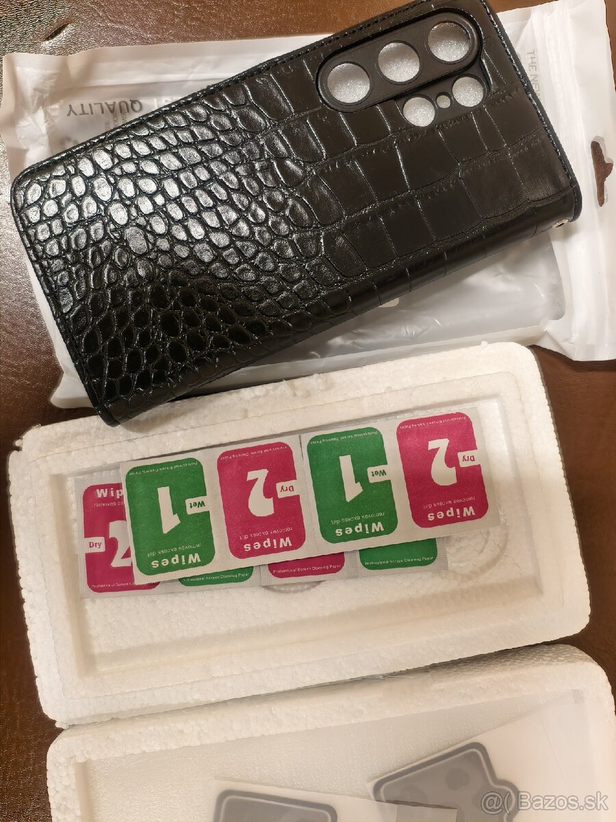 Predám nove puzdro a ochranné sklá Samsung S25 ultra