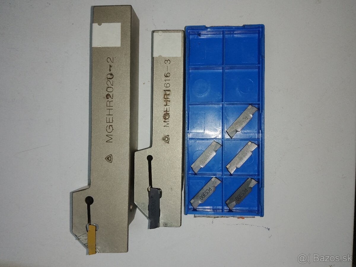 Upichovacie-zapichovacie nože.