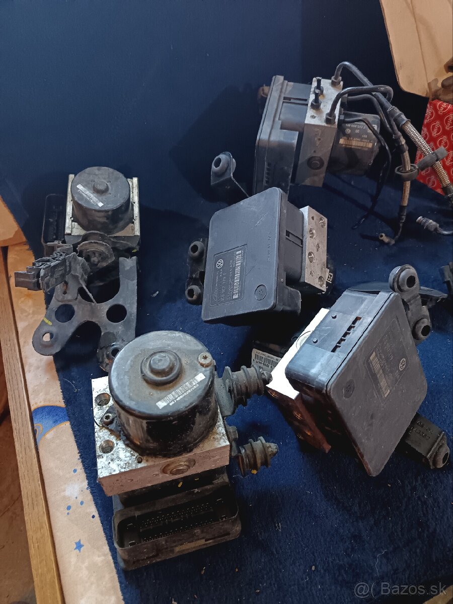 Predám ABS moduly na Škoda octavia a Golf 5 Jetta