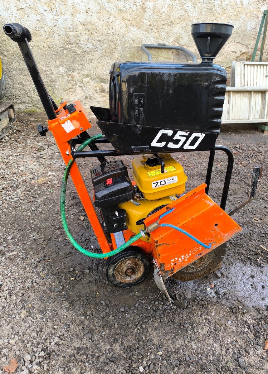 Píla na asfalt/betón