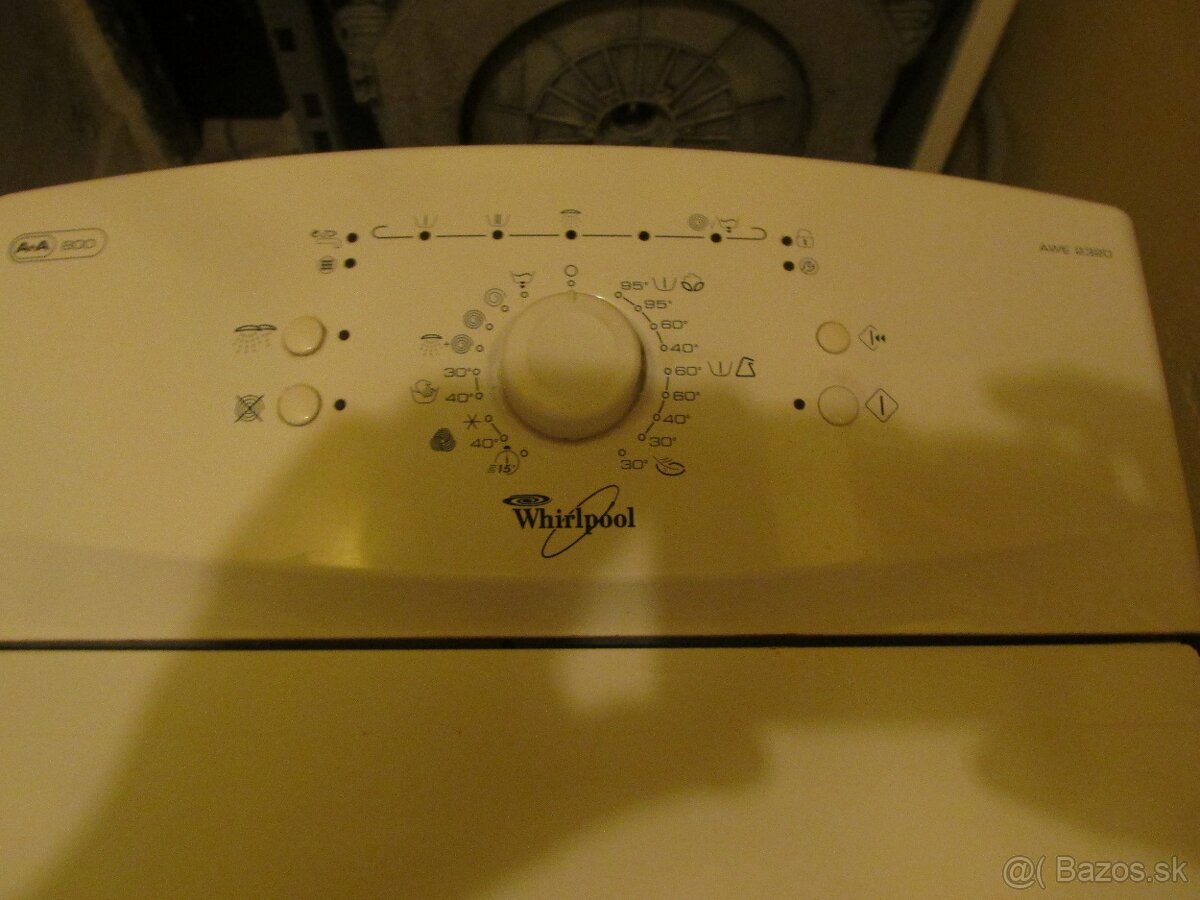 Pračka whirlpool