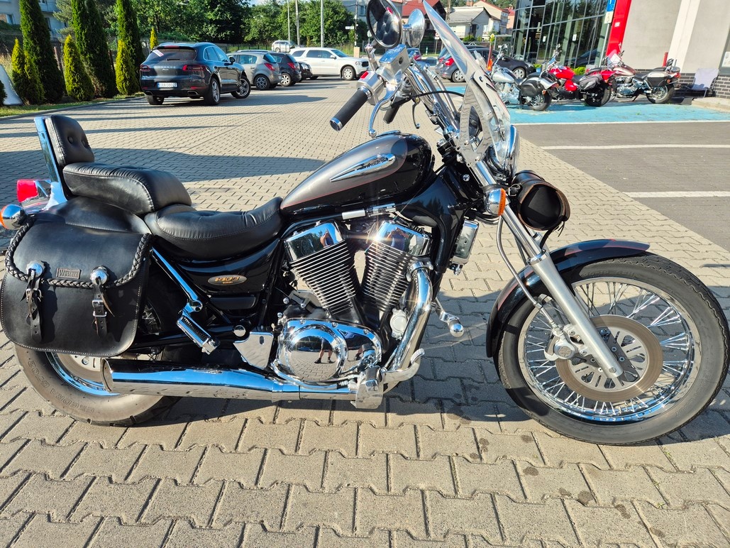 suzuki intruder vs 1400 2001