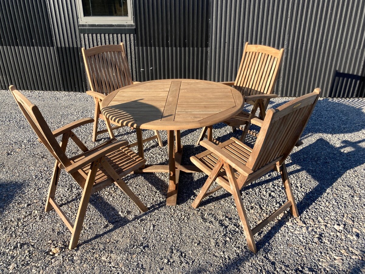 TEAK - Okruhly stol a 2 pollohovatelne stolicky
