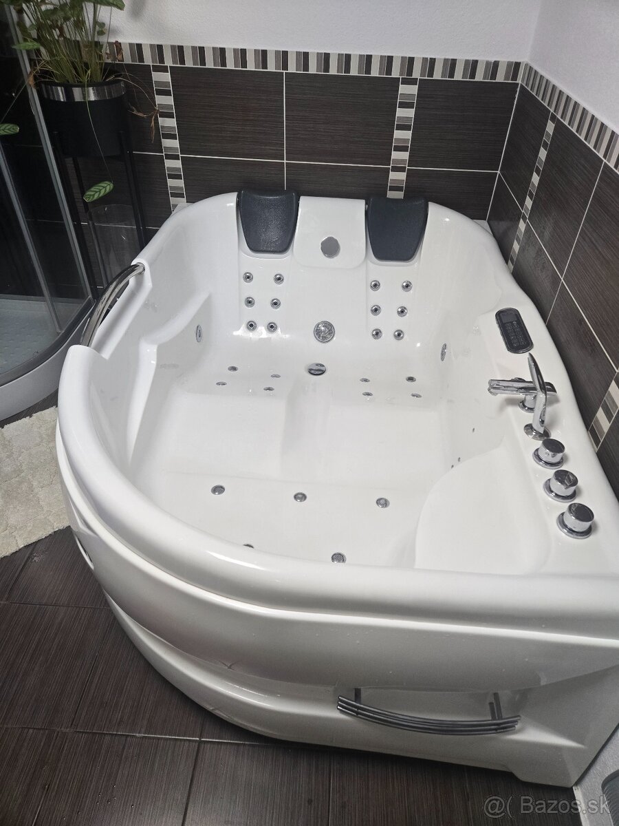 Hydromasažná vaňa Wellis