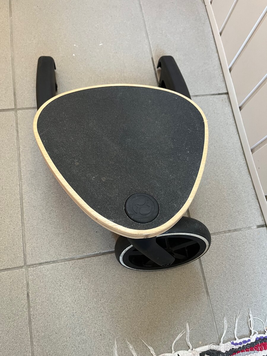 Surodenecke stupatko na Cybex