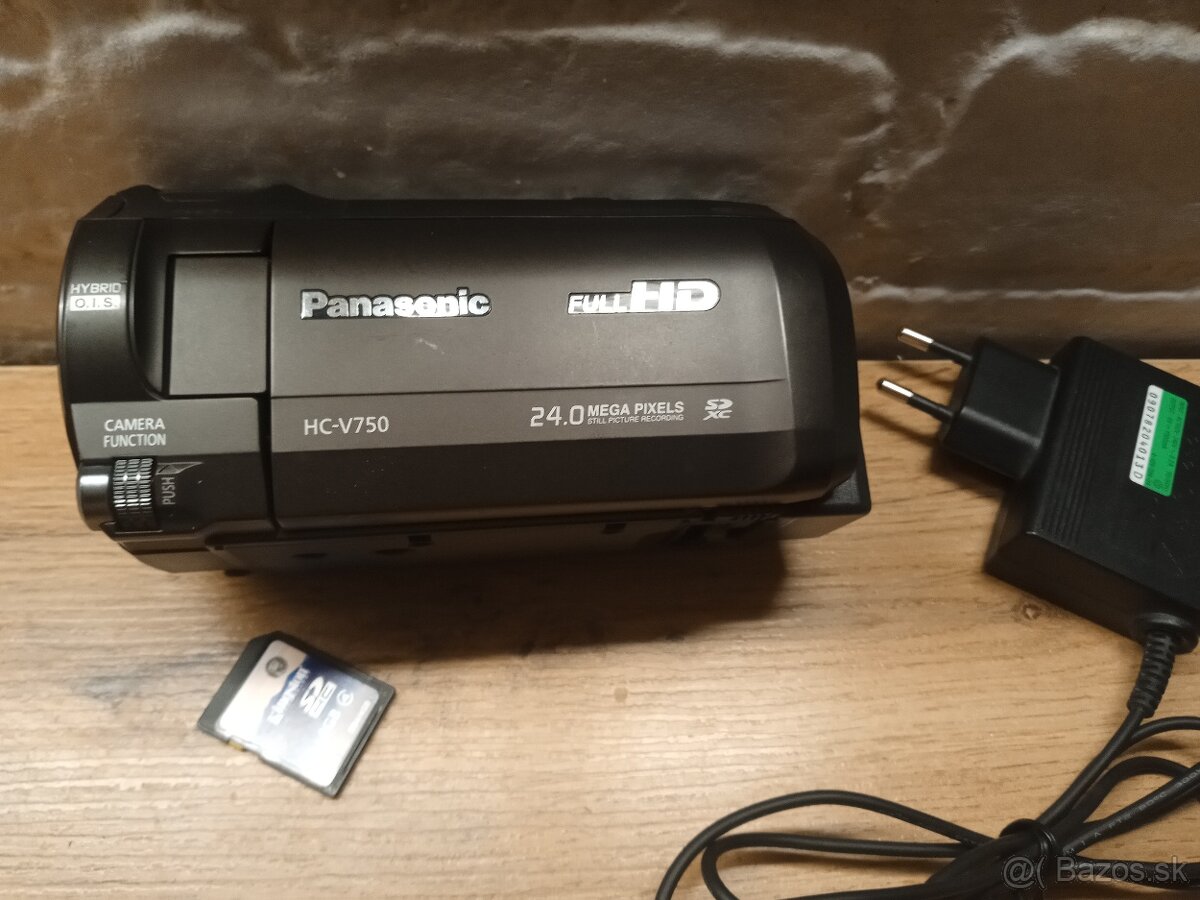 Predám videokameru Panasonic HC-W750