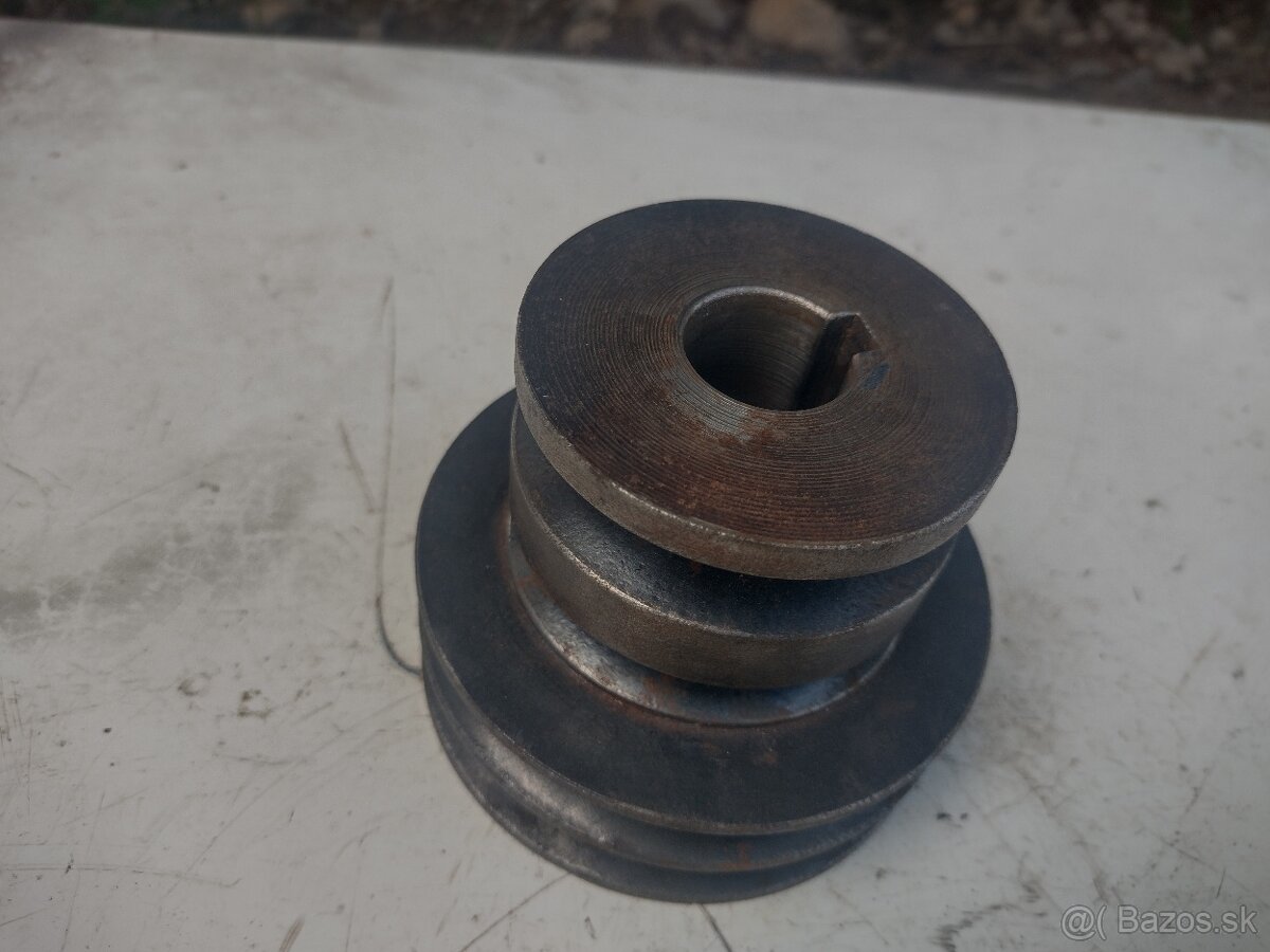 Stupňovitá remenica 100-70/24 3x13 1x10