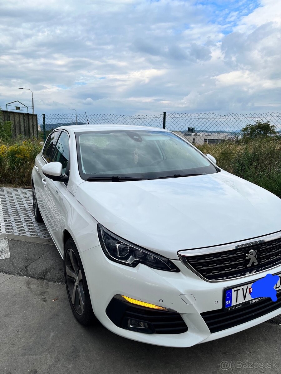 Predám / Vymenim PEUGEOT 308 1.6 HDi ALLURE r.v. 1/2018