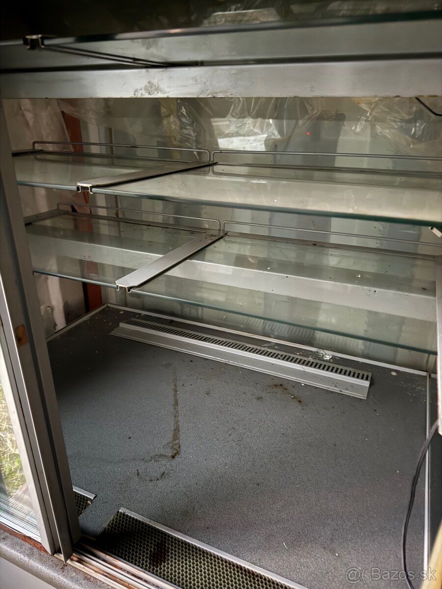 Chladiaca vitrina