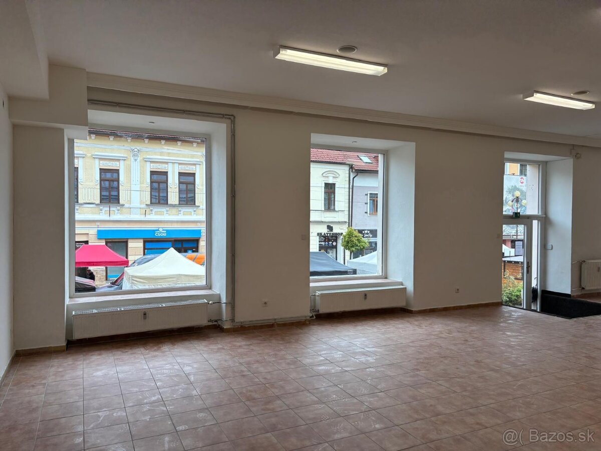 Ponúkame na prenájom obchodný priestor v centre Poprade