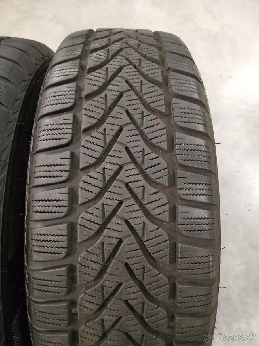 4ks zimne 215/70 R16 100H LASSA COMPETUS WINTER 2