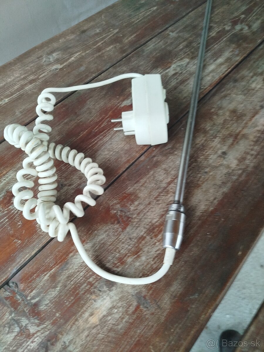 800W vykurovacia tyč do radiátora/rebríka