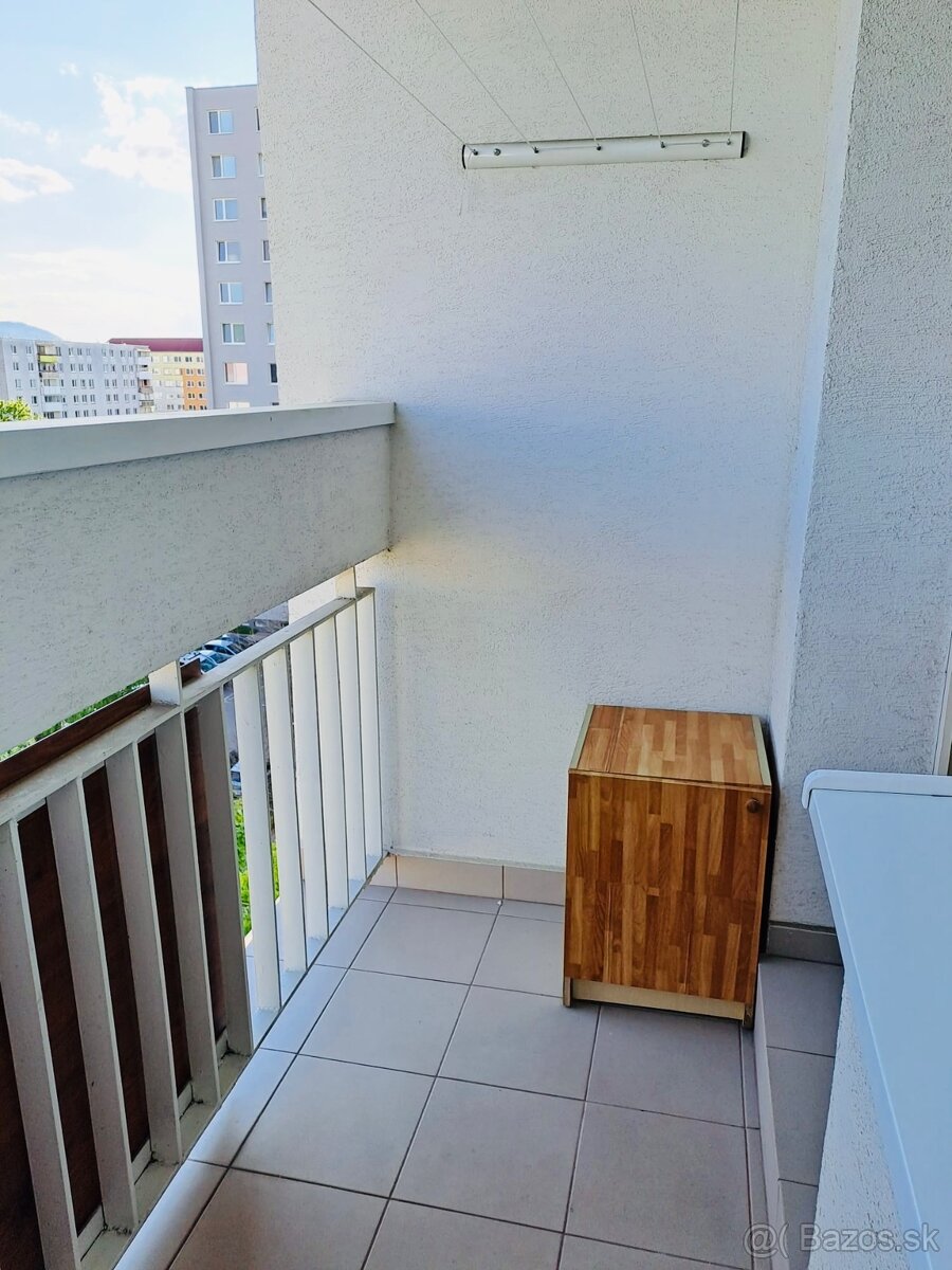 3. izbový byt s lodžiou, 72m2, Sídlisko III., HE