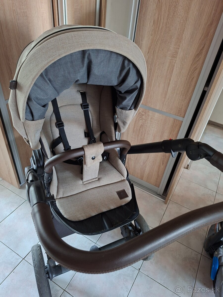 Trojkombinácia roan bloom