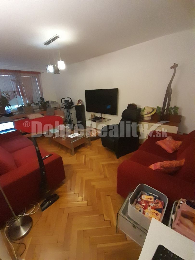 4 izbový byt Nové Zámky s 2 balkónmi