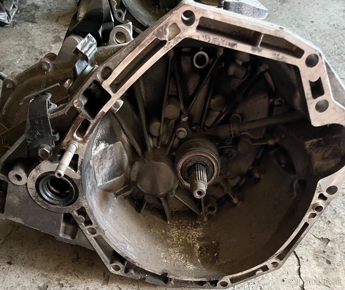 Vsetko komplet za 100e Renault Megane 1.6 16V Benzín
