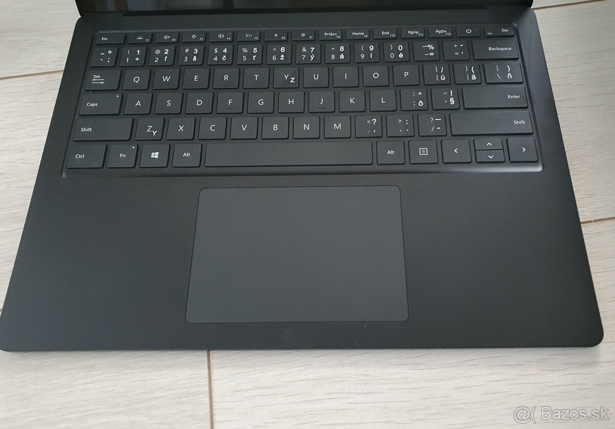 Microsoft Surface Laptop 4 - záruka