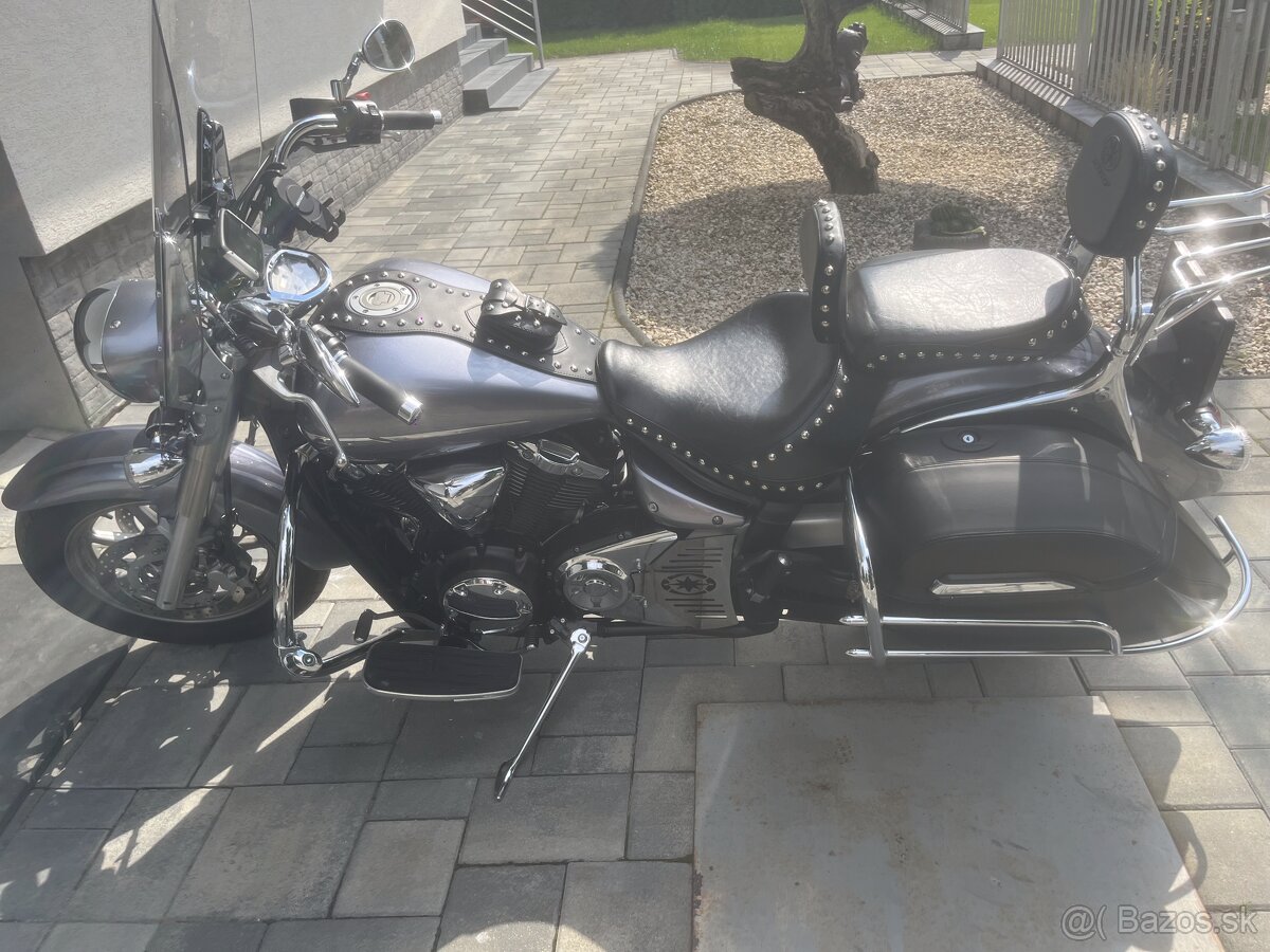 Yamah XVS 1300A
