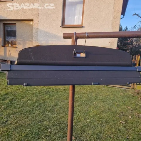 Prodám roletu kufru octavia 4