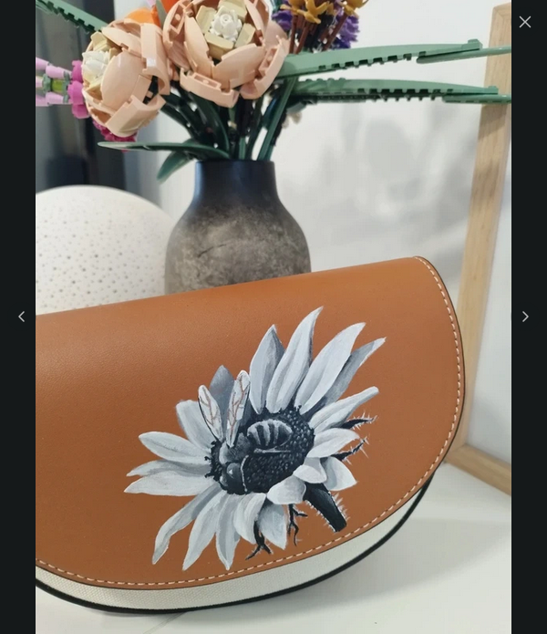 RUČNE MAĽOVANÁ KABELKA