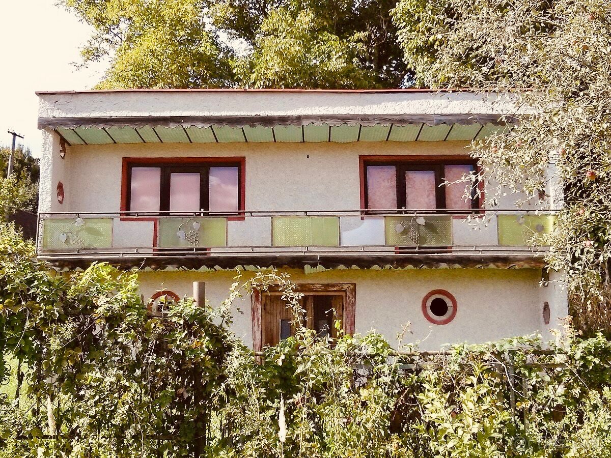 Chata v prírode pri kúpeľnom meste Dudince