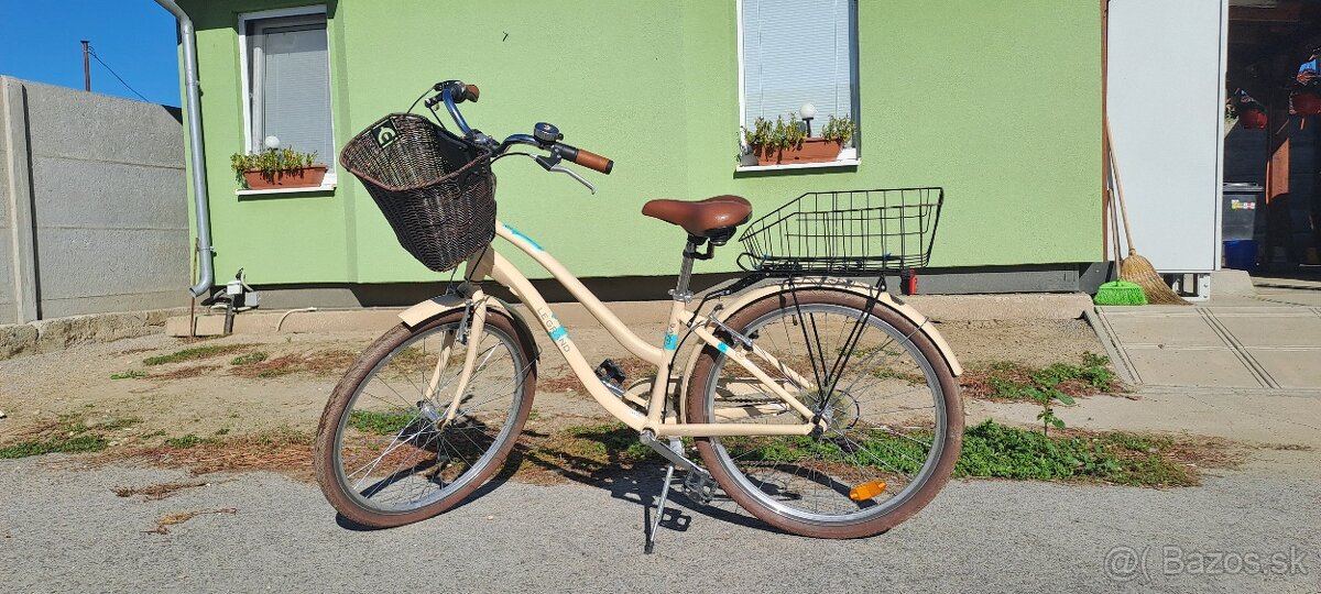 Dievčenský bicykel