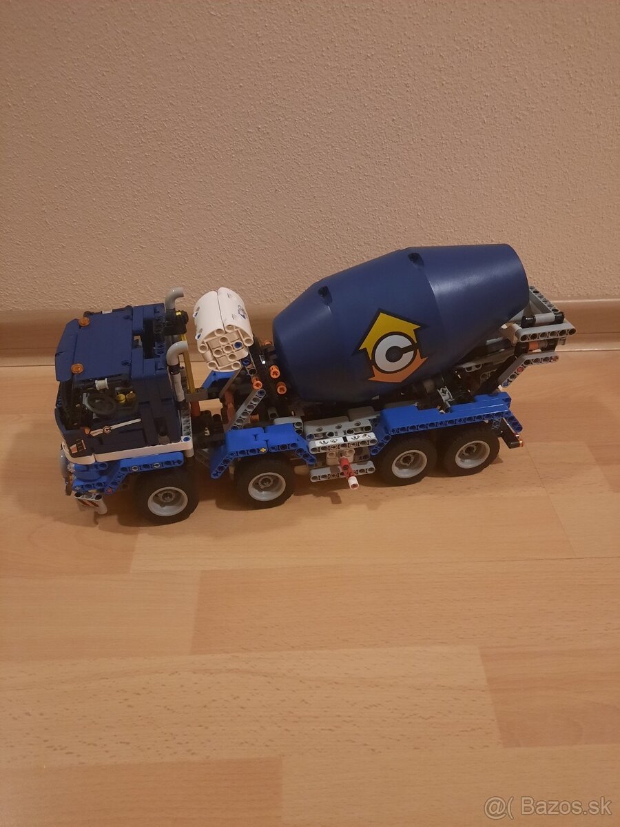 Lego Technic 42112 - Concrete Mixer Truck