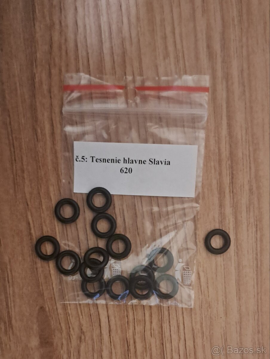 Tesnenie hlavne Slavia 620