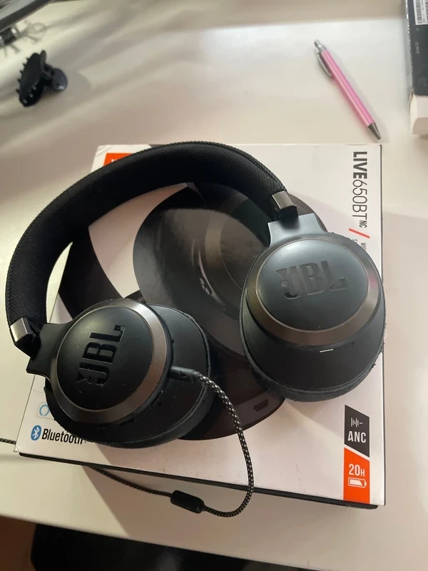 Slúchadla JBL 650 Tnc