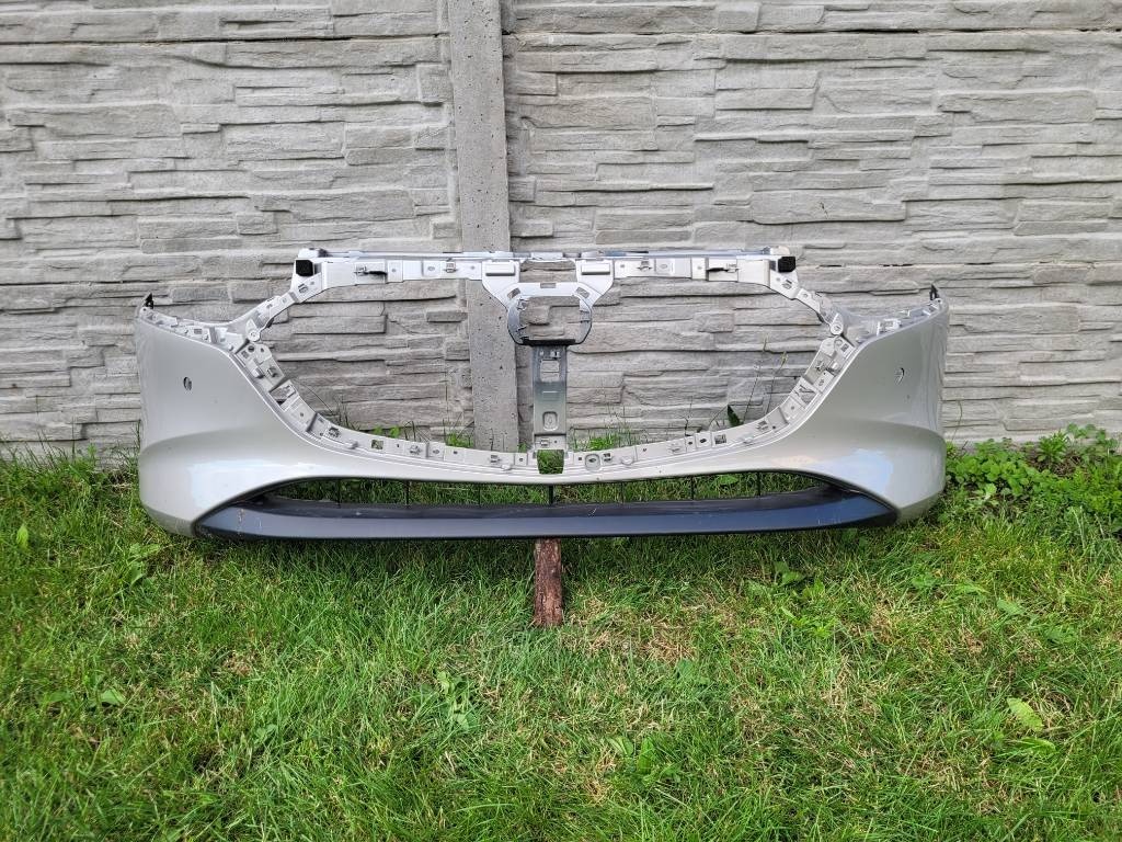 MAZDA 3 PREDNY NARAZNIK HB