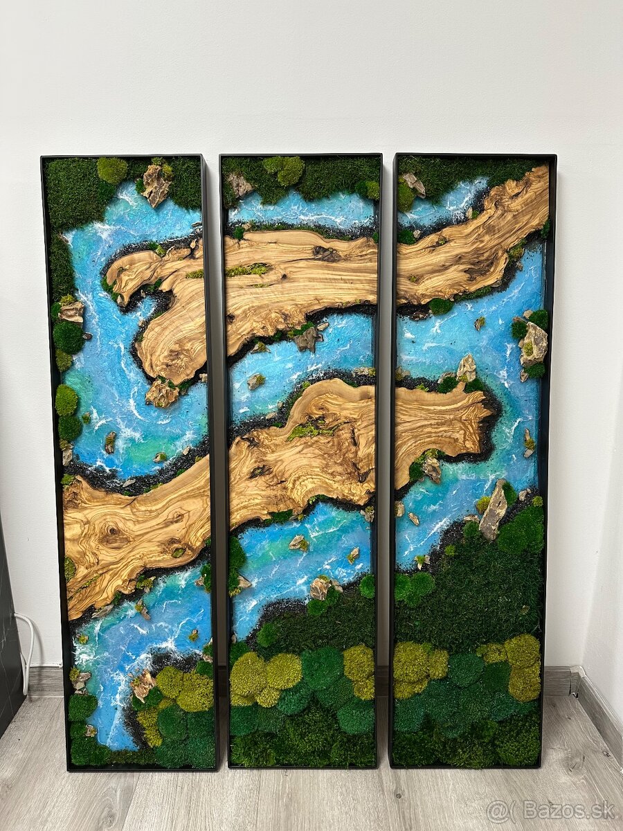 Machový troj obraz s olivovým drevom a epoxidom